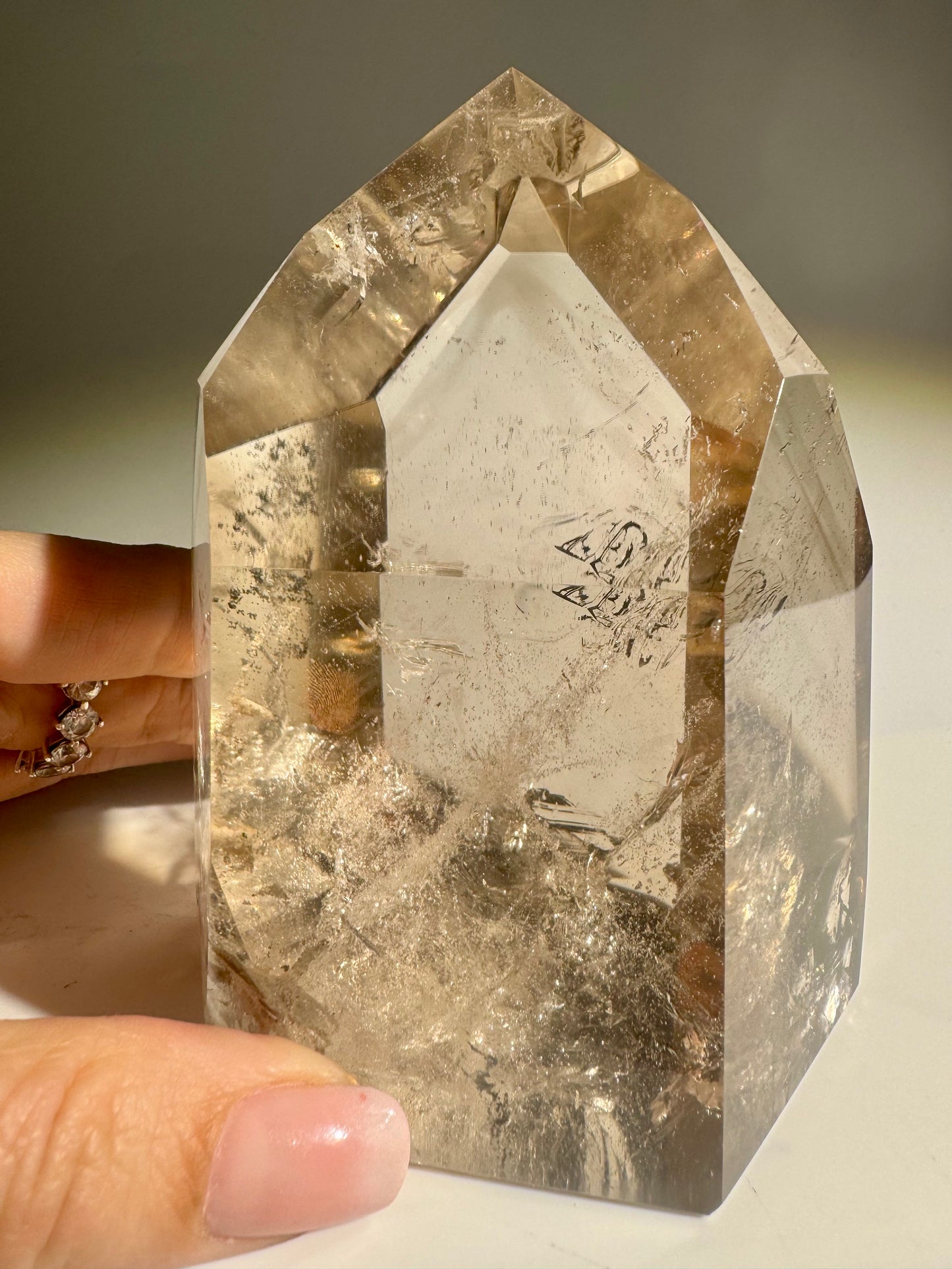 Rauchquarz Lemurian-Spitze mit Phantomen – 10.5 cm AAA Qualität aus Brasilien