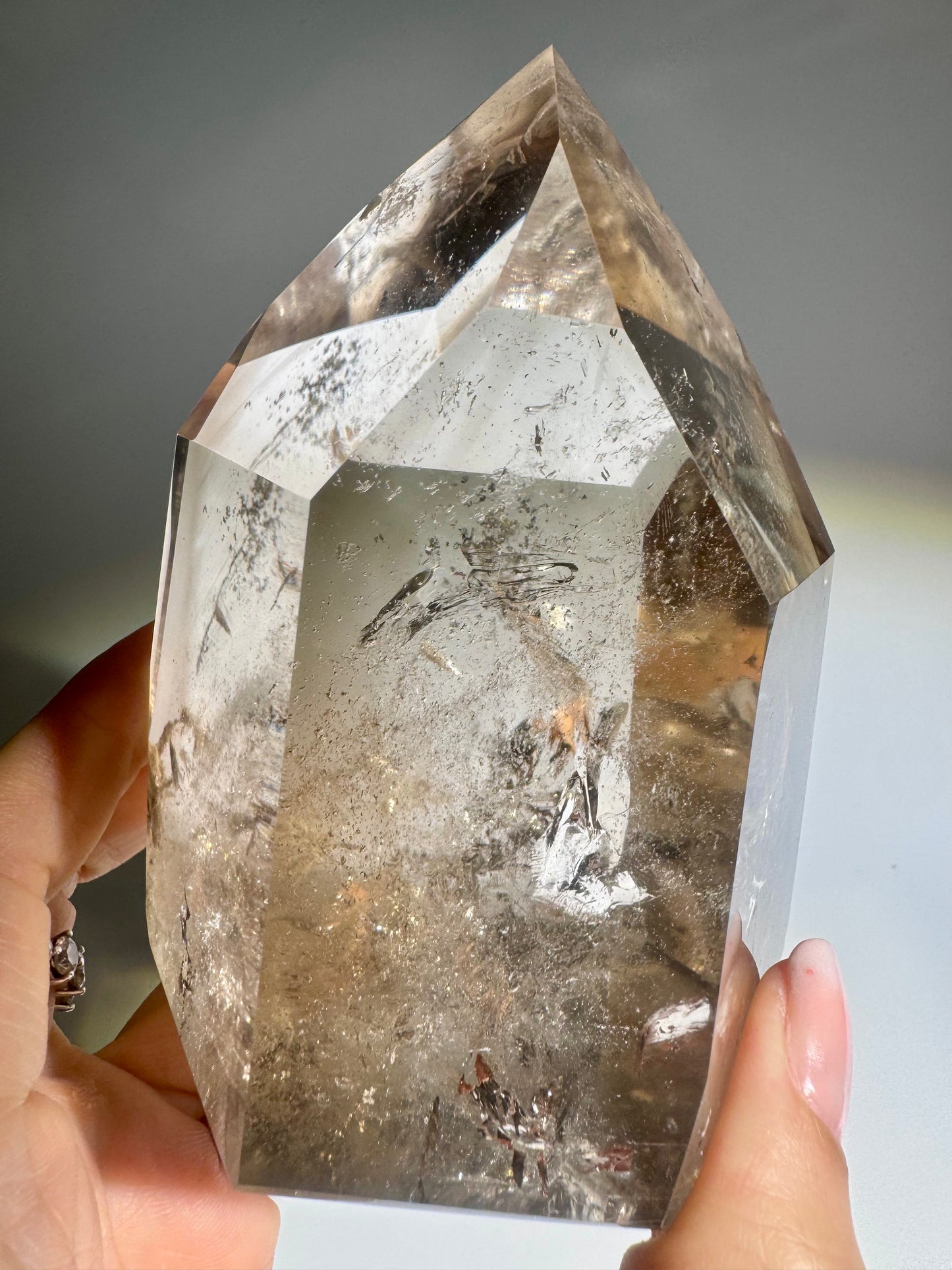 Rauchquarz Lemurian-Spitze mit Phantomen – 10.5 cm AAA Qualität aus Brasilien