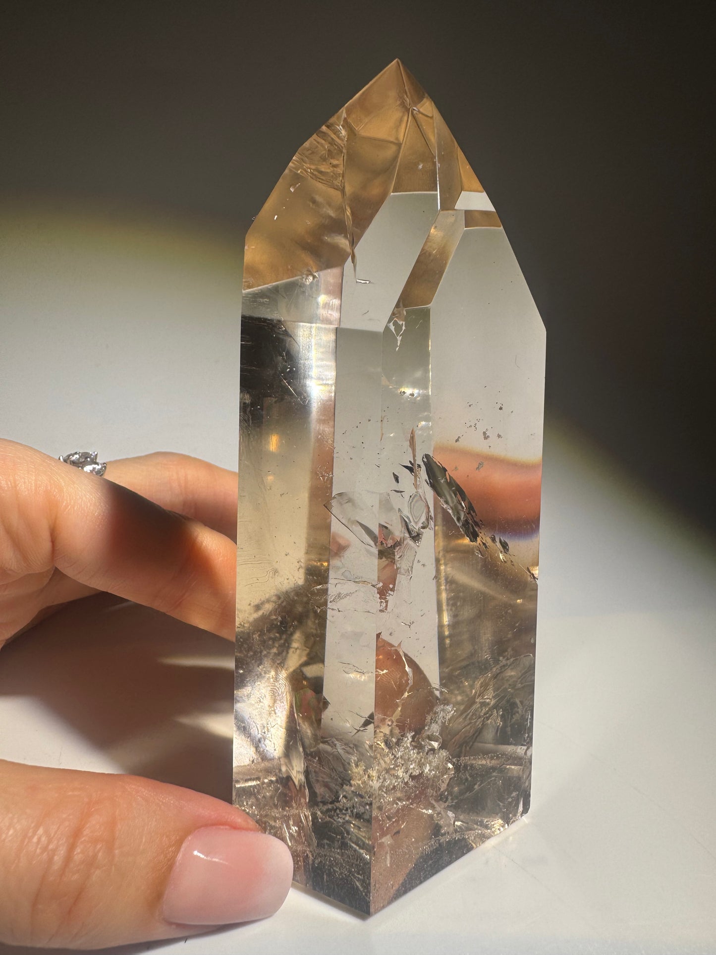 Lemurian Rauchquarz Kristallspitze mit Regenbogen – 11.5 cm, 354 g