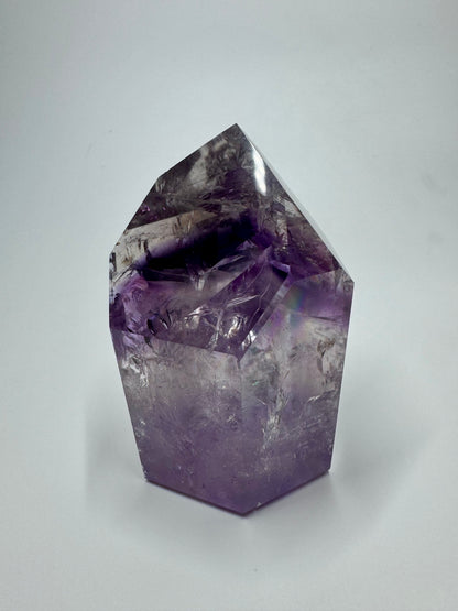 Pointe d'améthyste fantôme avec arc-en-ciel - 8 cm, 312 g