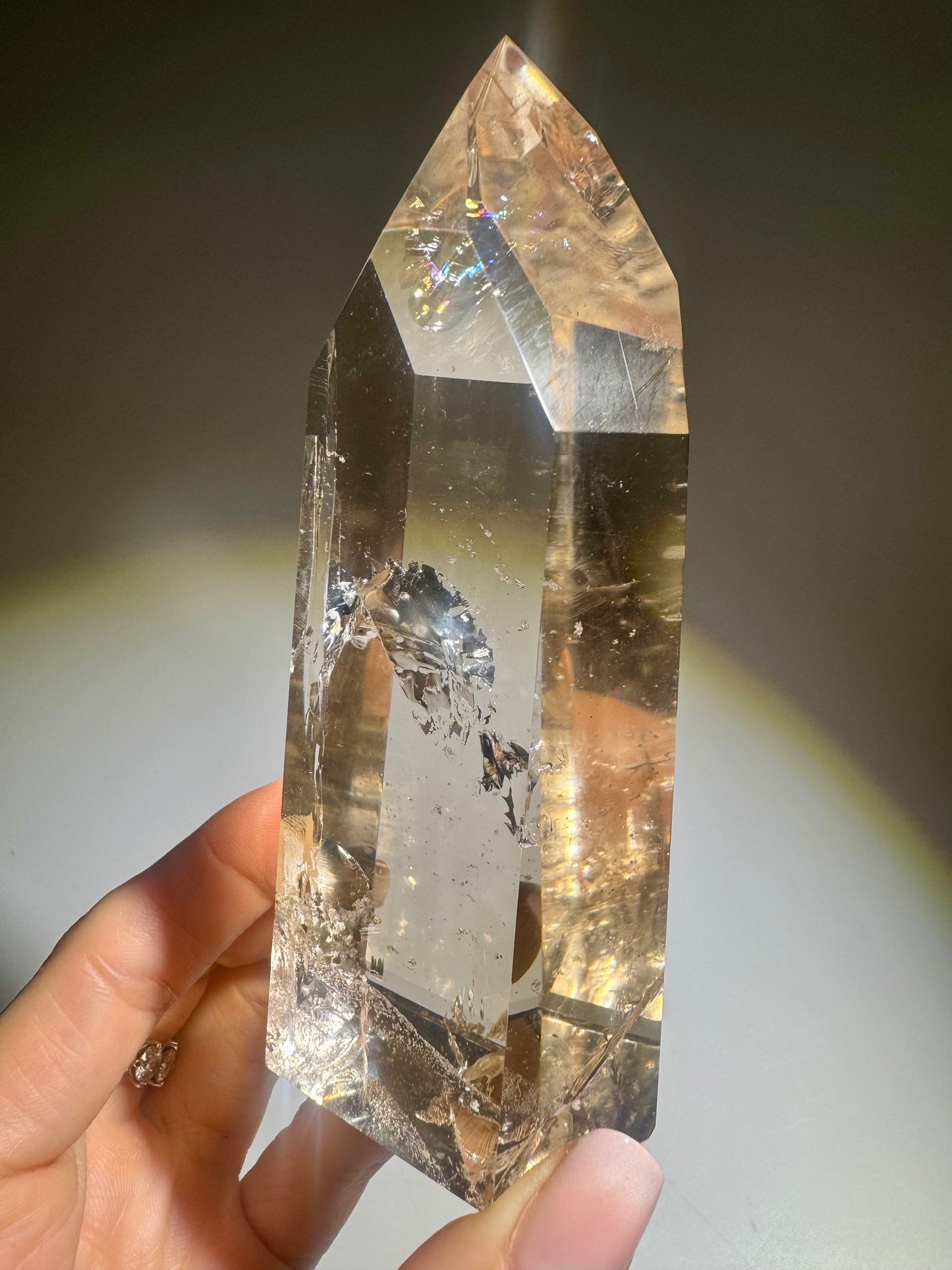 Lemurian Rauchquarz Kristallspitze mit Regenbogen – 11.5 cm, 354 g