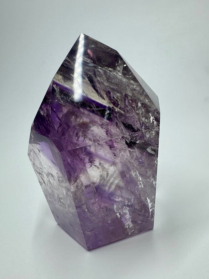 Pointe d'améthyste fantôme avec arc-en-ciel - 8 cm, 312 g