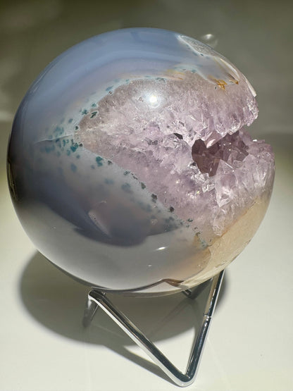 Exklusive Amethyst Kugel Brasilien 11 cm – 1.96 kg | Doppelseitige Kristallöffnung 💜✨