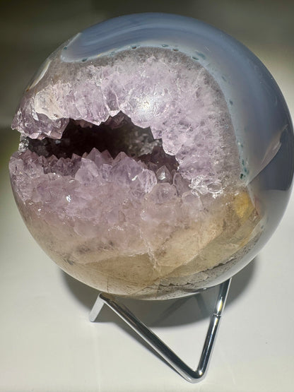 Exklusive Amethyst Kugel Brasilien 11 cm – 1.96 kg | Doppelseitige Kristallöffnung 💜✨