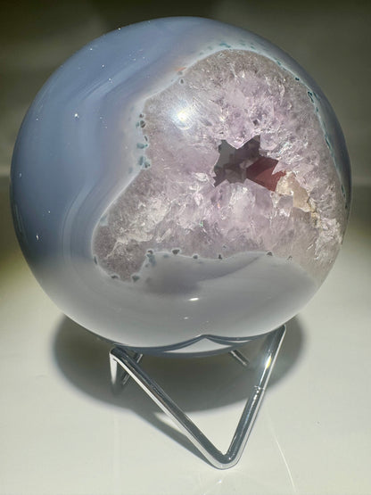 Exklusive Amethyst Kugel Brasilien 11 cm – 1.96 kg | Doppelseitige Kristallöffnung 💜✨