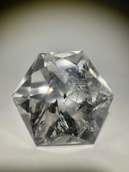 Ultraklarer Bergkristall facettiert – 6,2 cm & 163 g mit Diamantschliff Brasilien