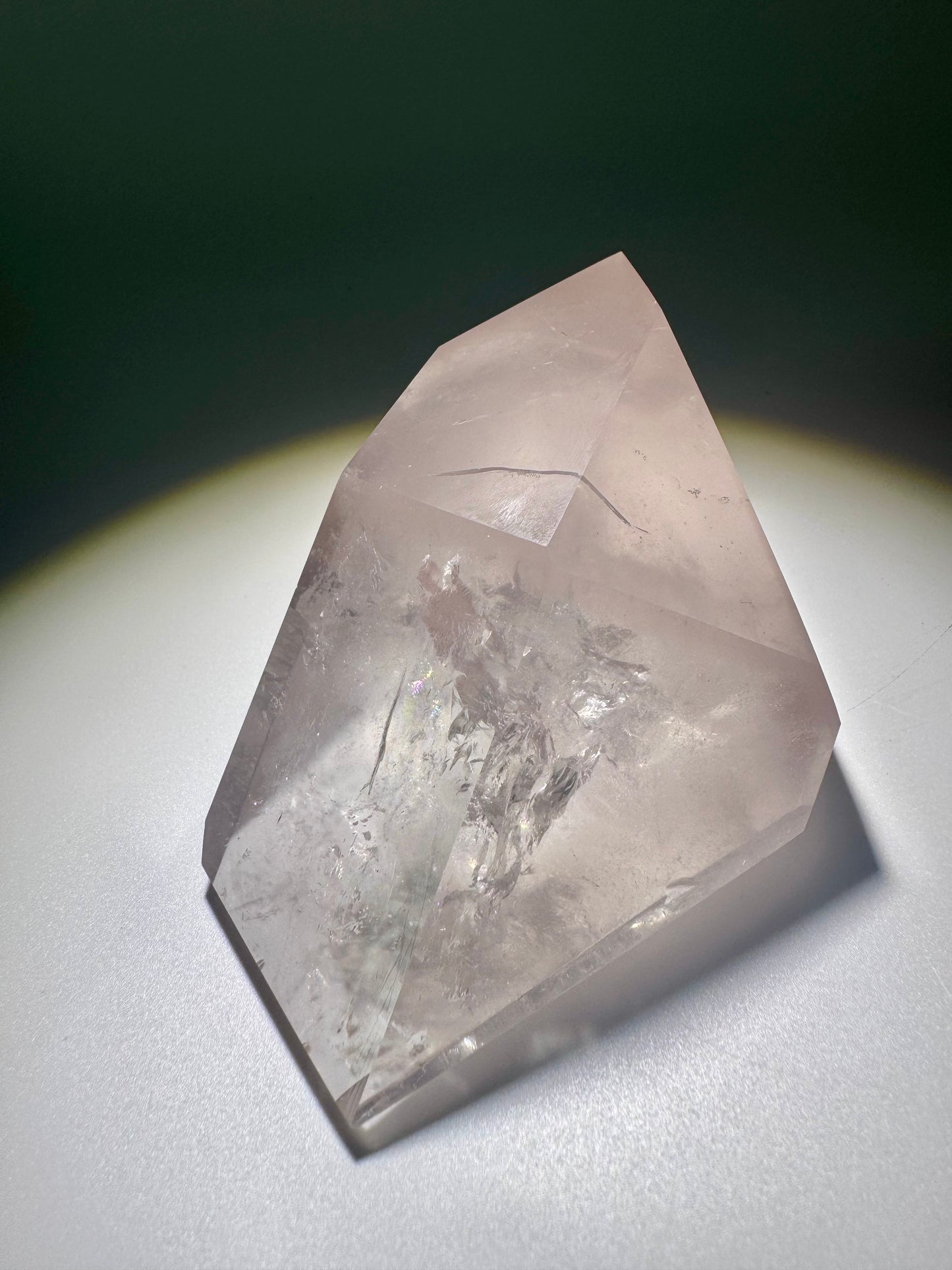 Pink-Lithium Kristall – 392g | Extra klar mit Regenbogen – Herzenergie & Heilstein aus Brasilien