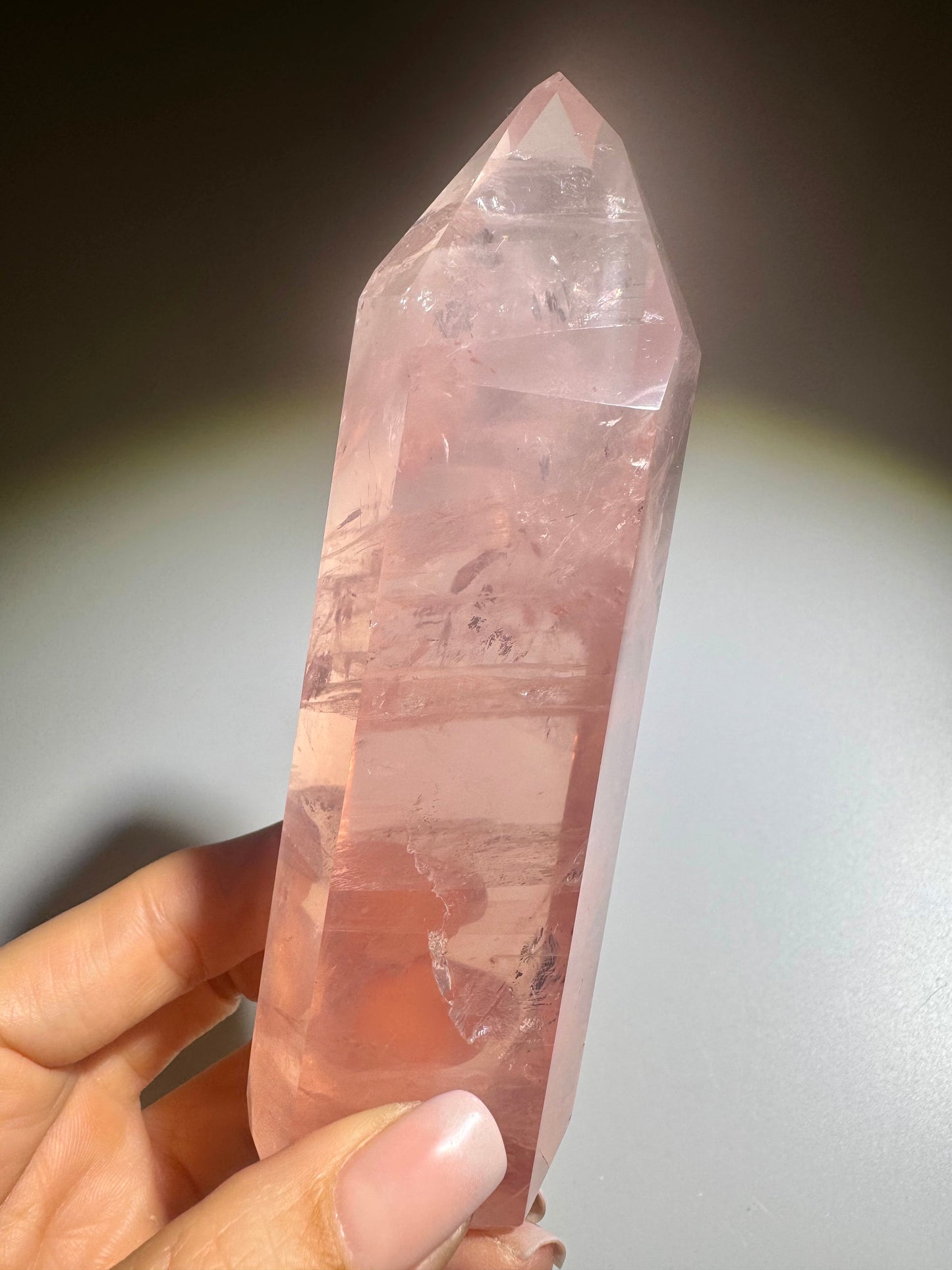 Premium Rosenquarzspitze 12.5 cm | 303 g – Seltene High-End-Qualität