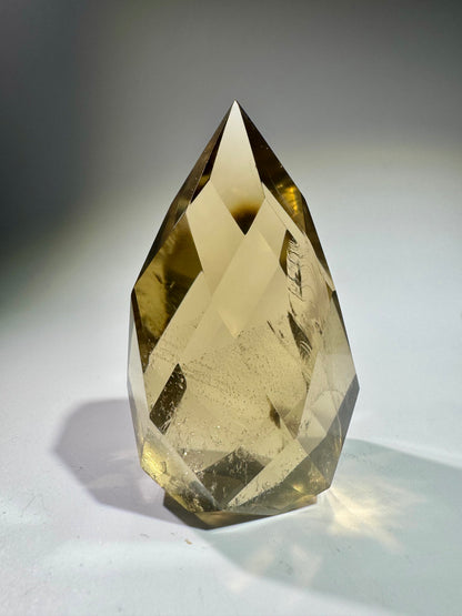 Edles Citrin Ornament – facettiert, klar & mit Phantom 🌟 - 6.5cm, 123g