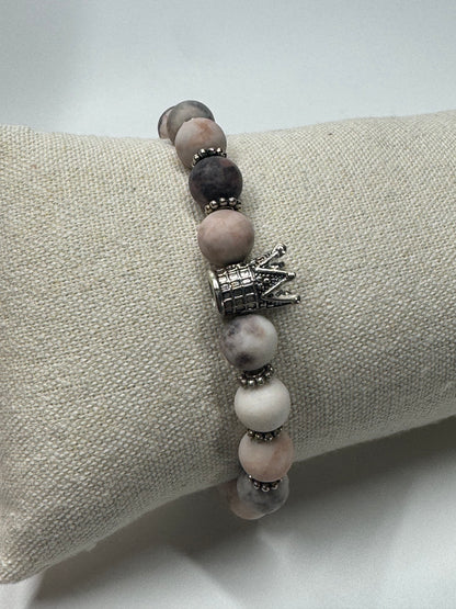 Bezauberndes Rhodonit Armband mit Zirkonia Krönchen - 17cm