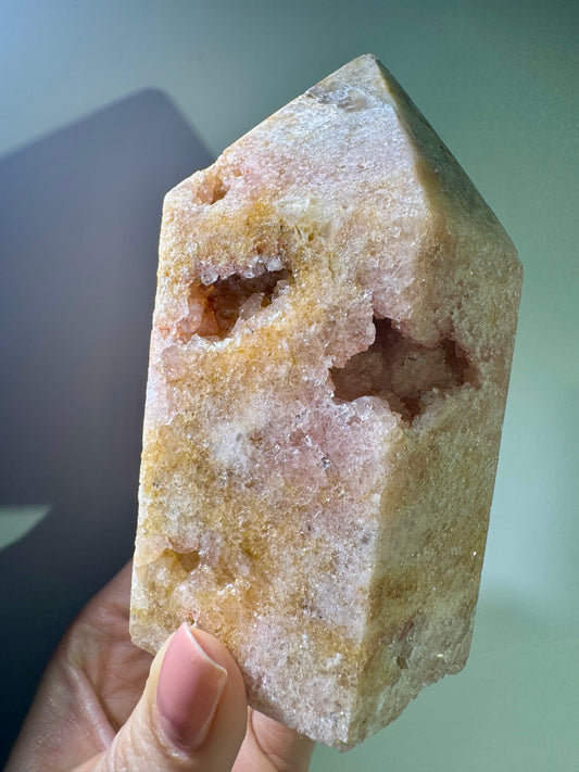 Schöne Pink Amethyst Spitze  – zart, funkelnd & kraftvoll 💖 - 10.3cm, 541g