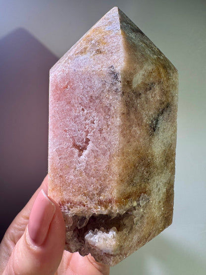 Schöne Pink Amethyst Spitze  – zart, funkelnd & kraftvoll 💖 - 10.3cm, 541g