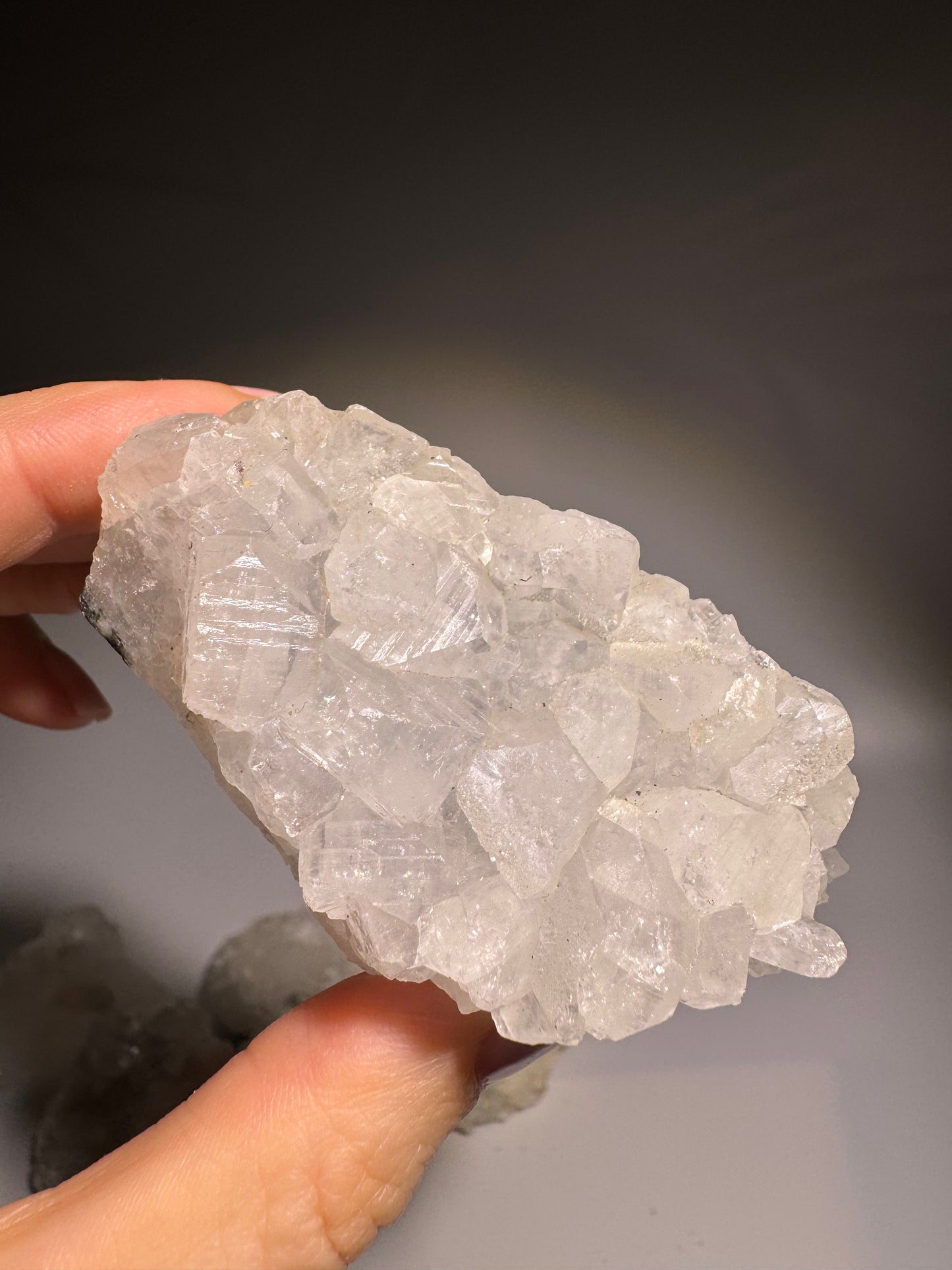 Apophyllit Kristalle aus Indien – Naturunikate mit faszinierendem Glanz