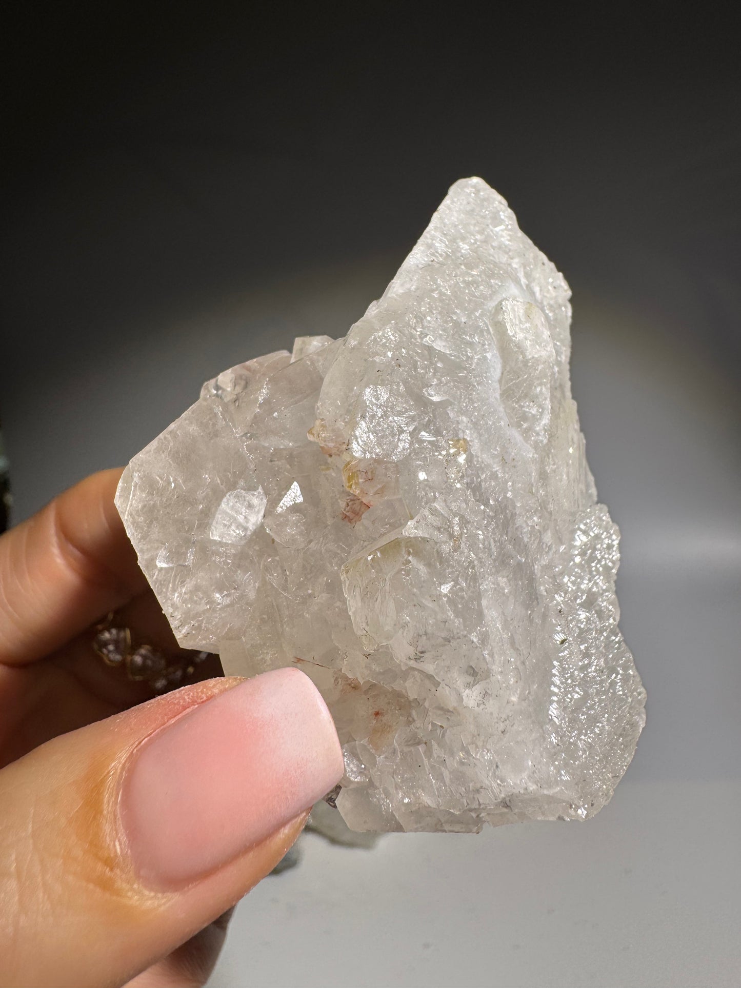 Apophyllit Kristalle aus Indien – Naturunikate mit faszinierendem Glanz