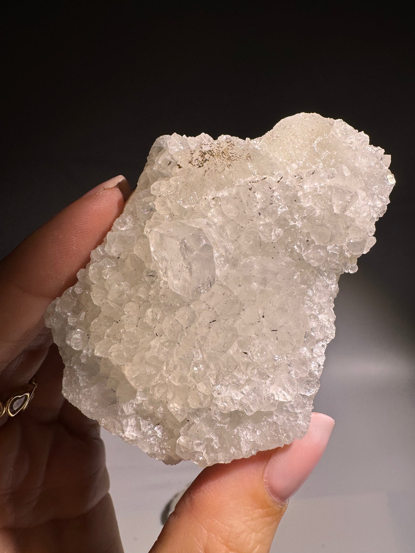 Apophyllit Kristalle aus Indien – Naturunikate mit faszinierendem Glanz