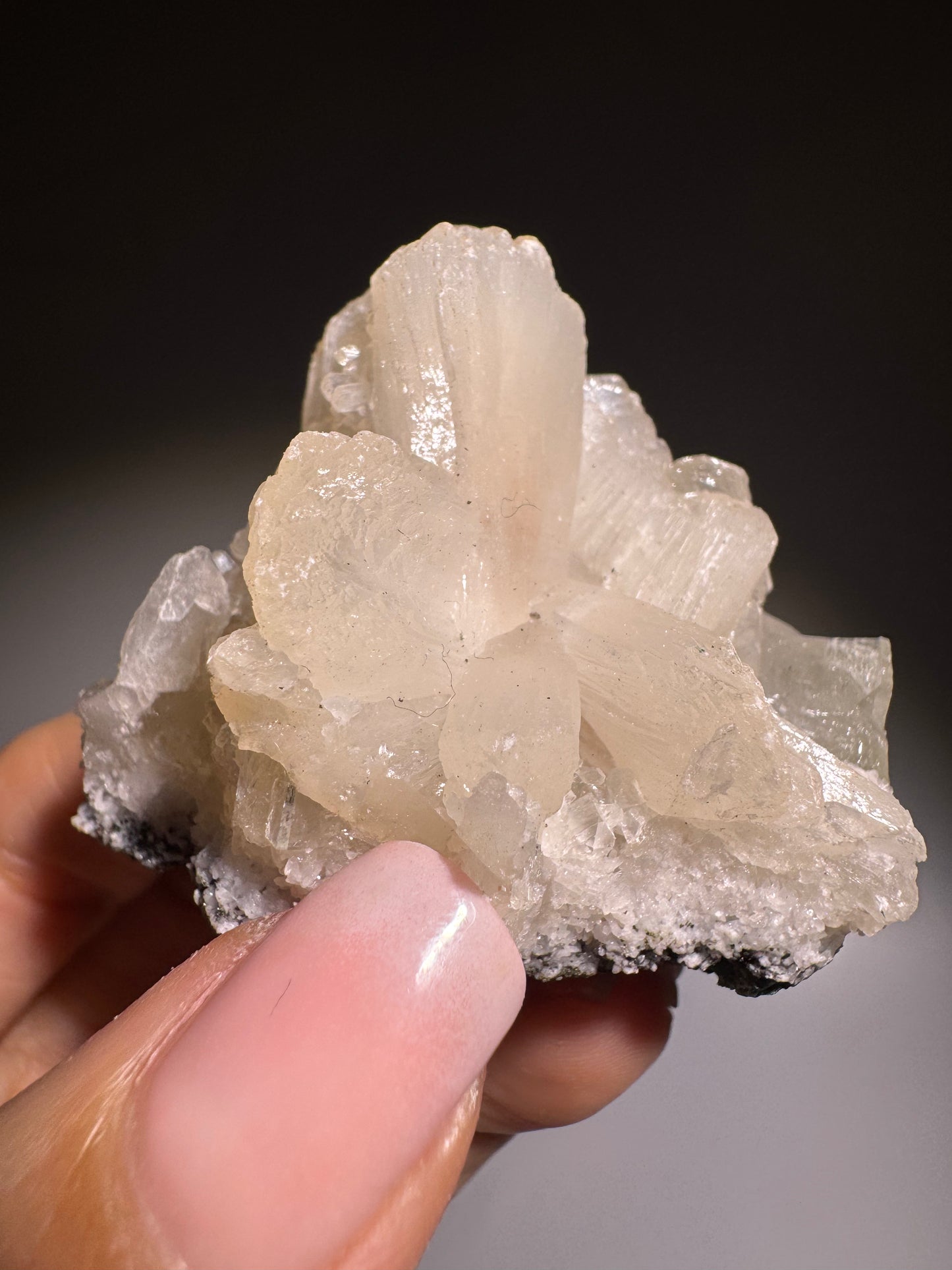 Stilbit Zeolith Kristall aus Indien – Sammlerstück Naturmineral