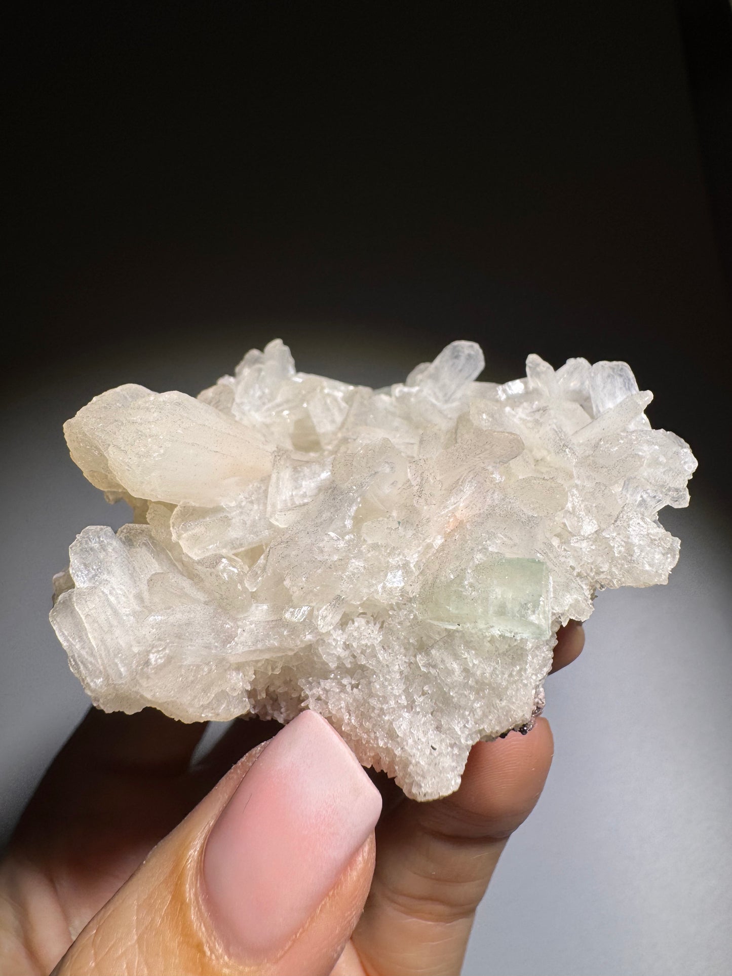 Stilbit Zeolith Kristall aus Indien – Sammlerstück Naturmineral