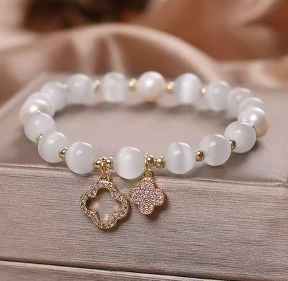 Bezauberndes Selenit Armband mit Süsswasserperlen - 17cm