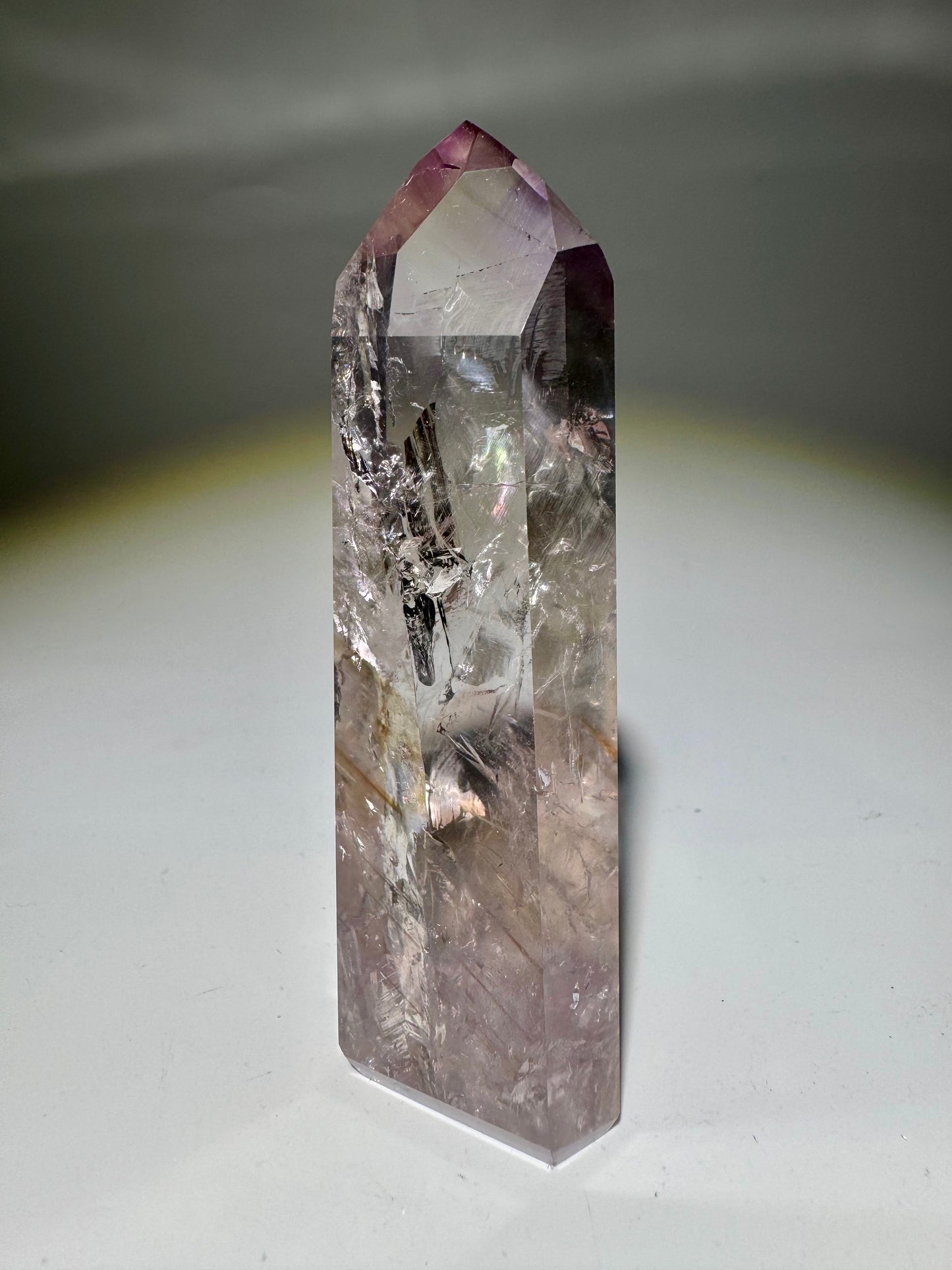 Fluoreszierende Ametrin-Phantomspitze – 9 cm, 88 g | Museumsqualität
