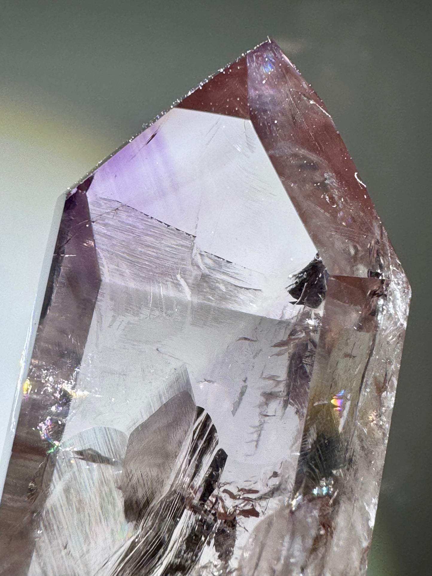 Fluoreszierende Ametrin-Phantomspitze – 9 cm, 88 g | Museumsqualität