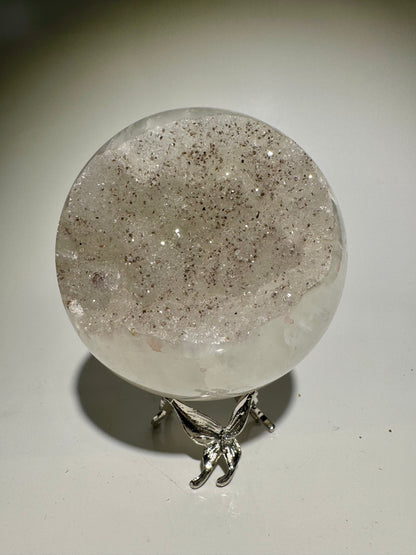 Bezaubernde Quarzkugel 7,6 cm