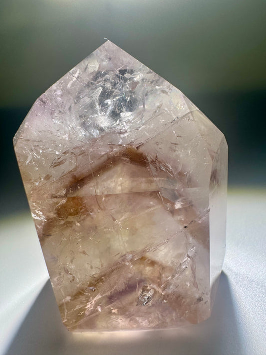 Fluoreszierende Ametrin-Phantomspitze – 5.1 cm | Museumsqualität aus Brasilien mit UV-Effekt & Regenbogen