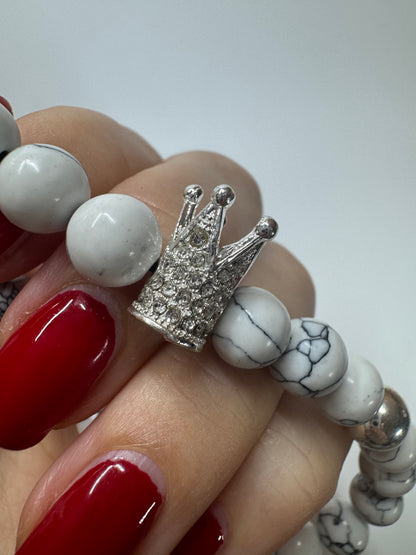 Bezauberndes Howlith-Kristallarmband mit Krönchen-Charm 👑✨