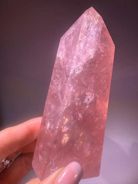 Premium Rosenquarz Spitze Brasilien – Extra Pink 10.5 cm