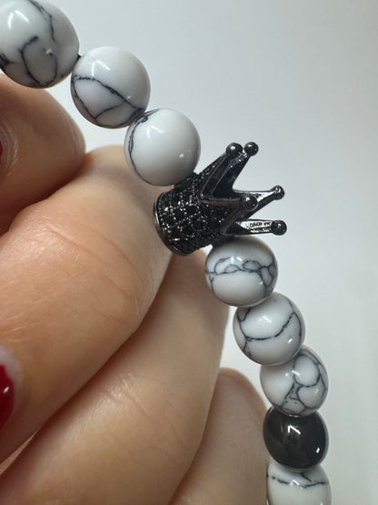 Bezauberndes Howlith-Kristallarmband mit Krönchen-Charm 👑✨