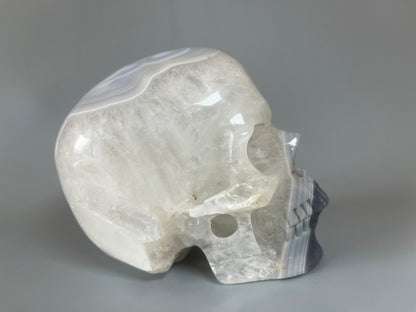 Super realistischer Totenkopf aus Achat - 12cm, 1346g