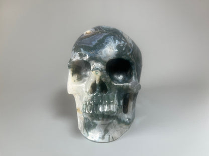 Super realistischer Totenkopf Kristall  Green Moss Acha 12.5 cm - 1.28kg