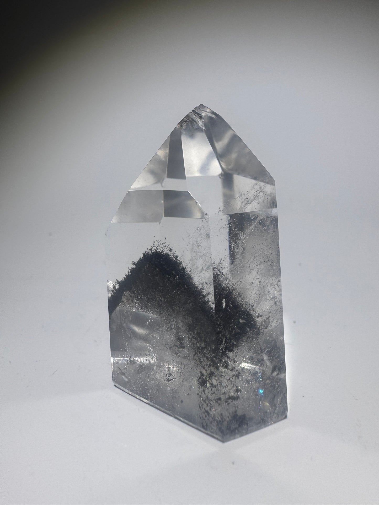 Schwarze Phantom Bergkristall Spitze / Lemurian (extra klar) 🖤 - 4.8cm, 68g