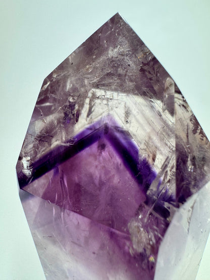 Améthyste fantôme - 10,2 cm, 251 g