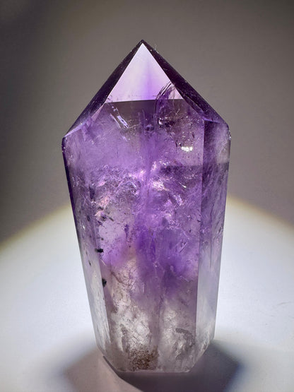 Atemberaubende Ametrin-Spitze mit seltenem Hollandit-Einschluss 💜 - 7.8cm, 117g