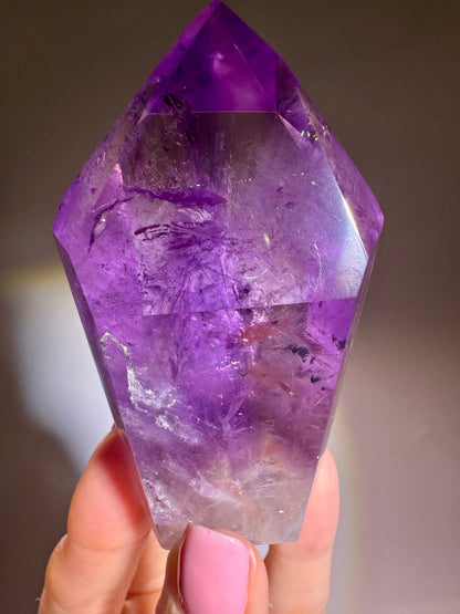 Atemberaubende Ametrin-Spitze mit seltenem Hollandit-Einschluss 💜 - 7.8cm, 117g