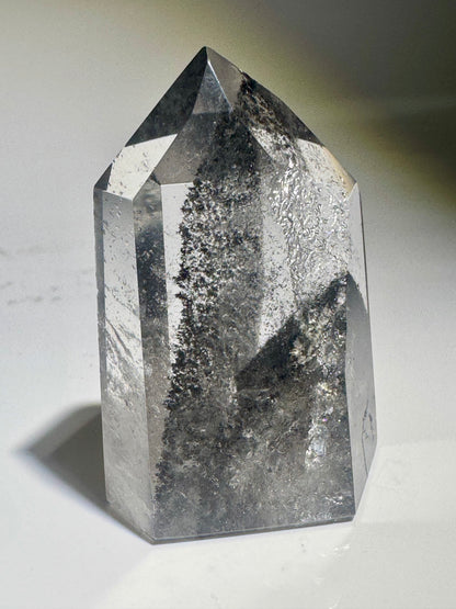 Schwarzer Phantom Bergkristall/Lemurian (ultra klar) 🖤 - 4.7cm