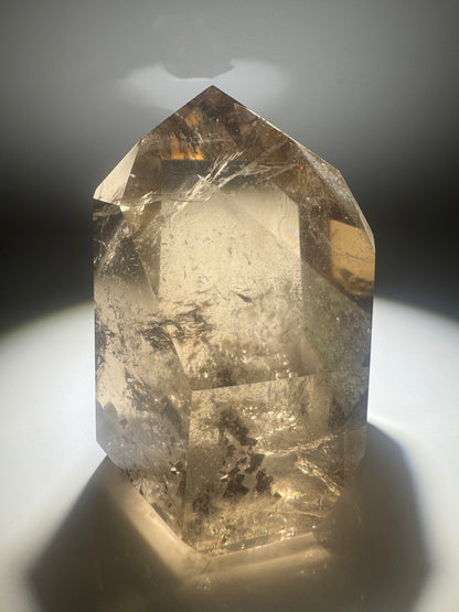 Majestätische Rauchquarz-Spitze – 754 g Phantom-Kristall