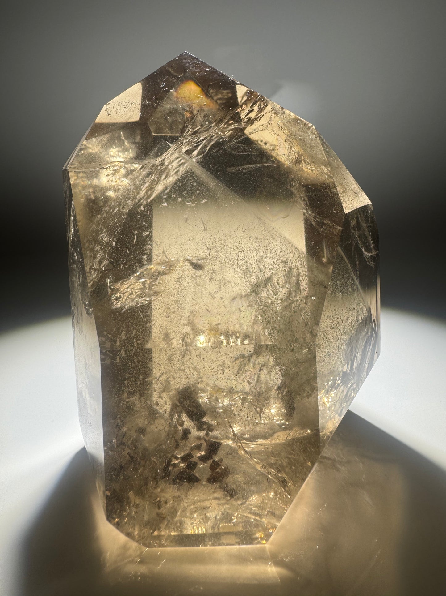 Majestätische Rauchquarz-Spitze – 754 g Phantom-Kristall