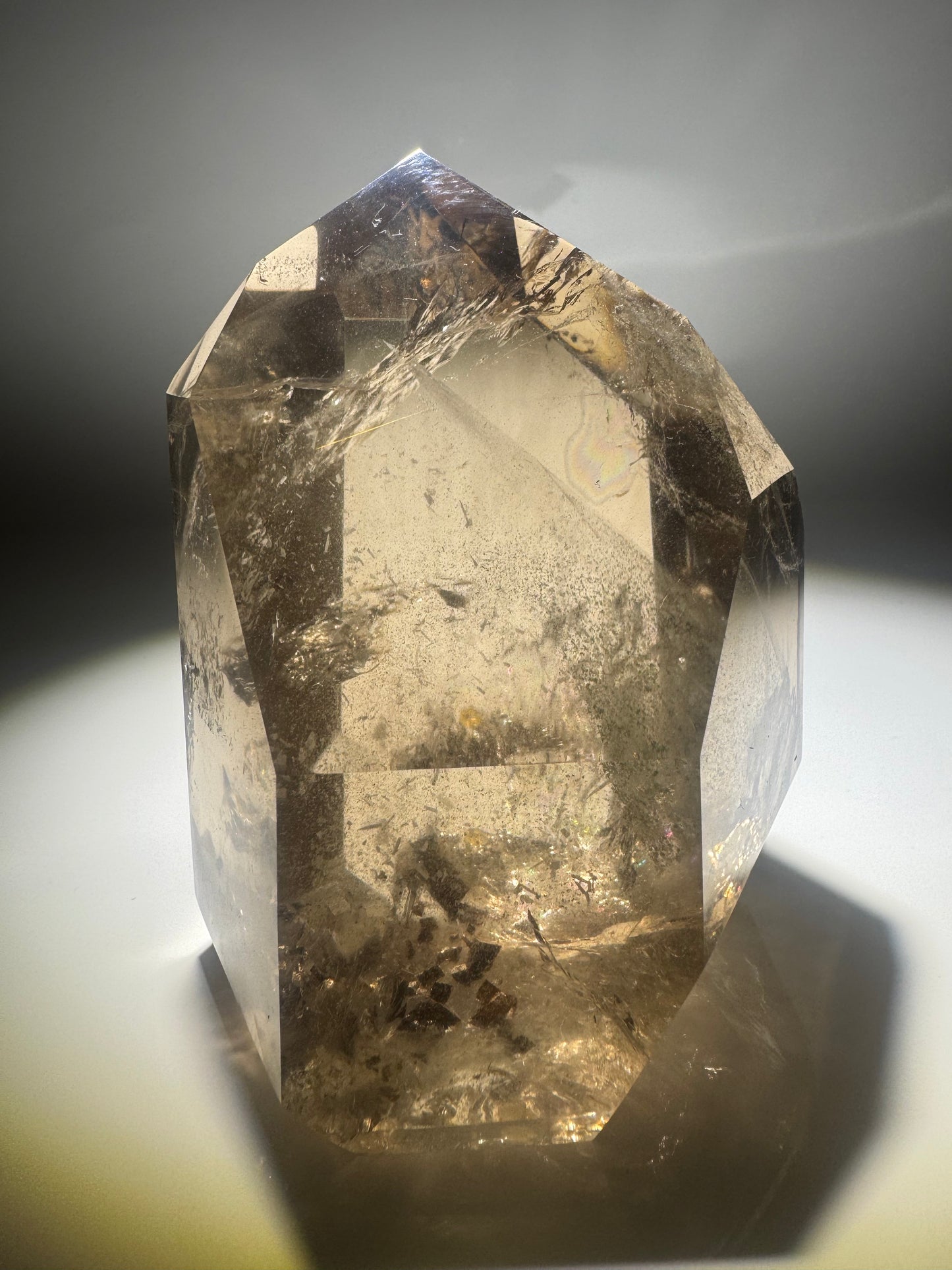 Majestätische Rauchquarz-Spitze – 754 g Phantom-Kristall
