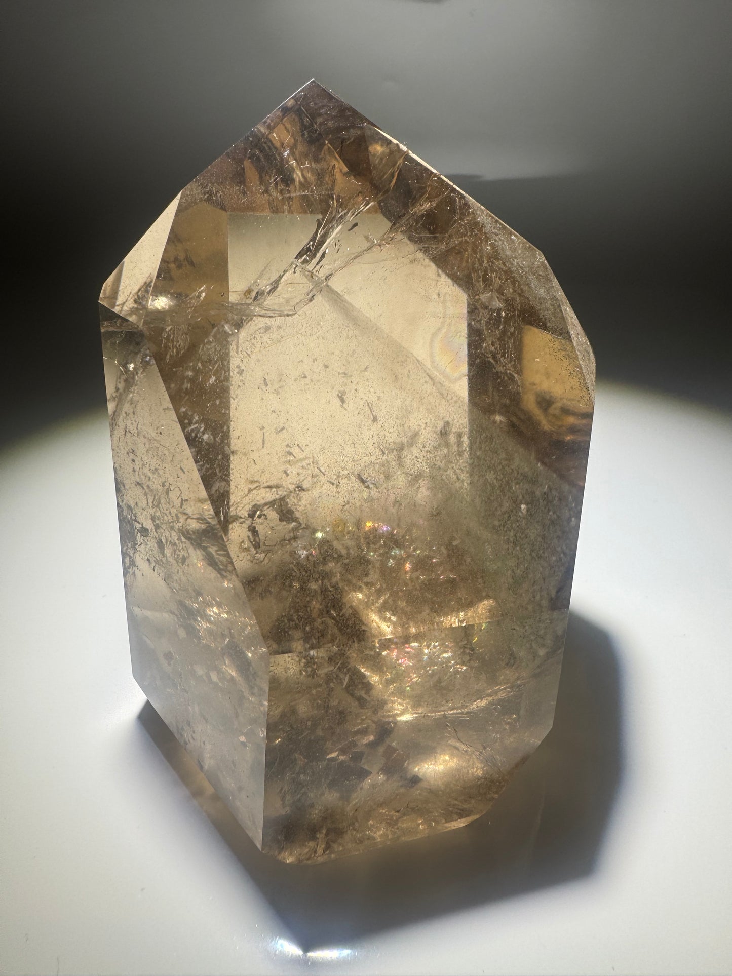 Majestätische Rauchquarz-Spitze – 754 g Phantom-Kristall