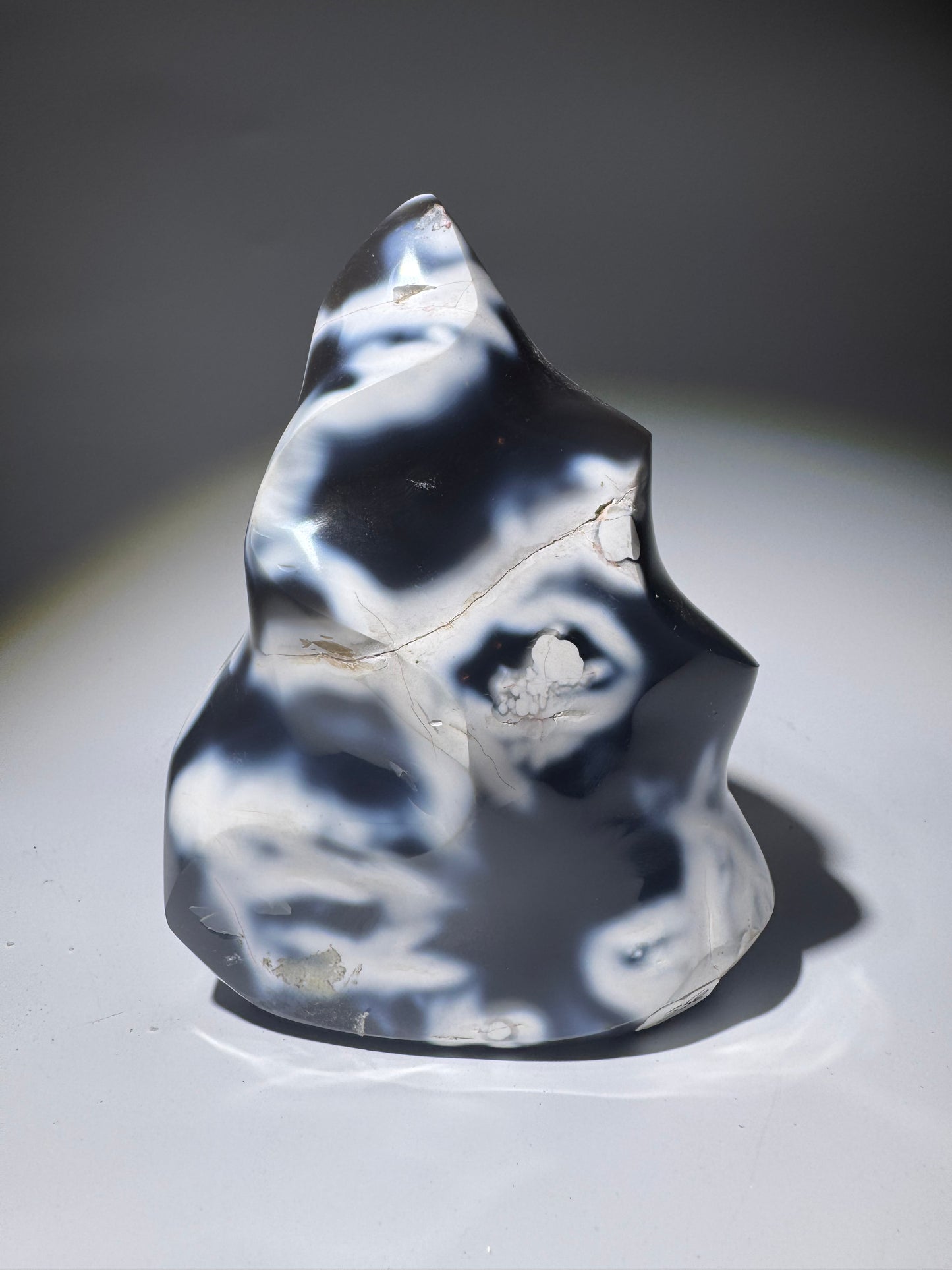 Orca Agate Flamme aus Madagaskar, 12 cm, 758 g, wellenartige Muster, Chalcedon Unikat, Handmade