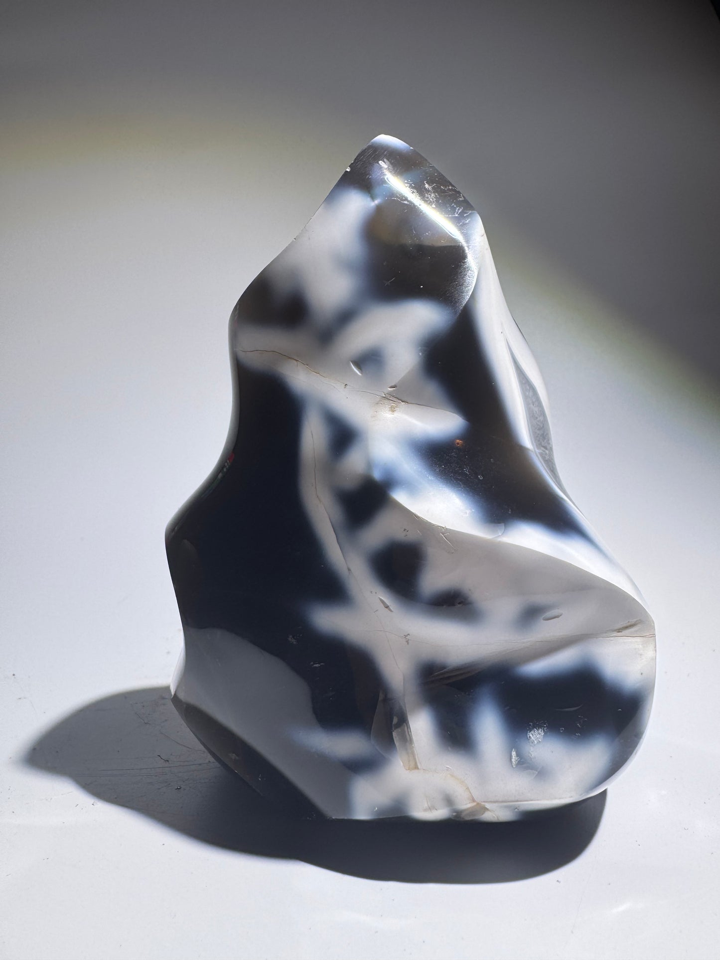 Orca Agate Flamme aus Madagaskar, 12 cm, 758 g, wellenartige Muster, Chalcedon Unikat, Handmade