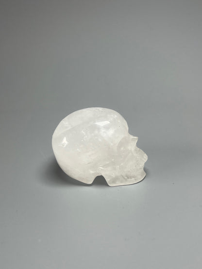 Super realistischer Totenkopf aus Quarz 5cm