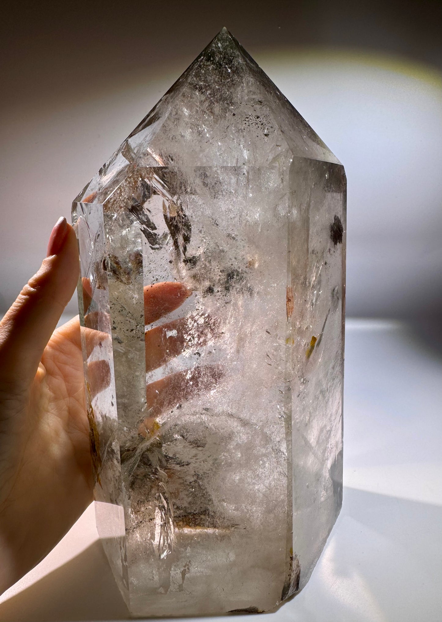 Gartenquarz Spitze 22 cm, 3.64 kg – AAA Qualität mit einzigartiger innerer Landschaft