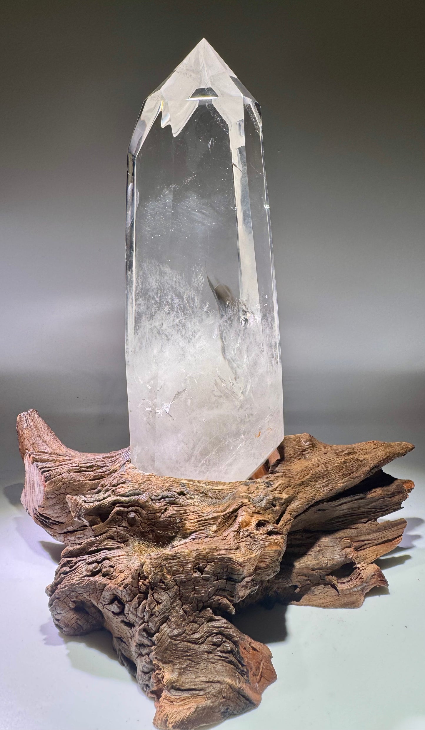 Exklusive Bergkristallspitze extraklar 32 cm, 3.34 kg – Naturkristall mit Wurzel