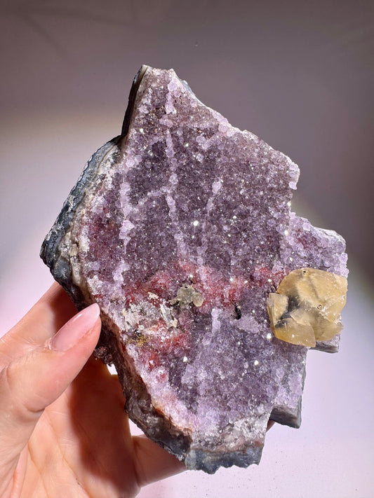Uruguay Amethyst Druse mit Kalzit 14.5 x 11 cm – 391 g violette Kristalllandschaft
