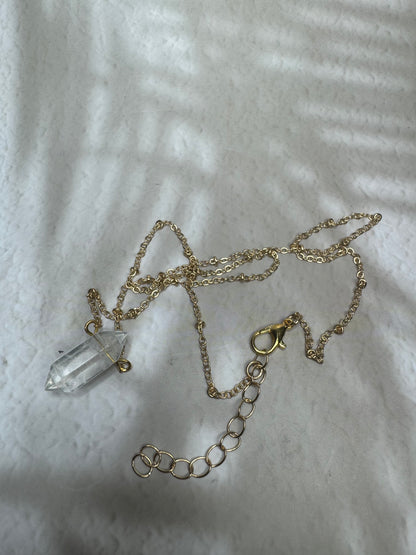 Süsse Kette mit echter Bergkristallspitze 💎✨