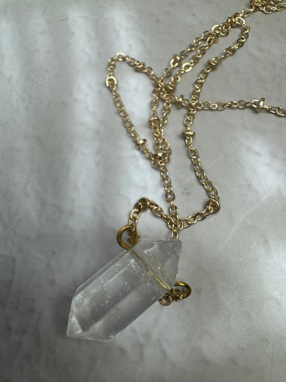 Süsse Kette mit echter Bergkristallspitze 💎✨