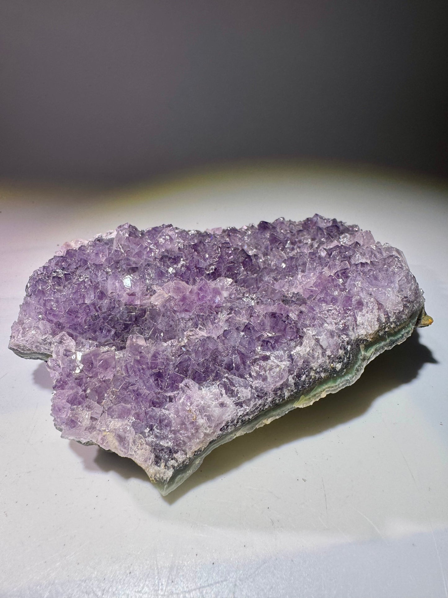 Natur-Amethyst-Kristalle 15 x 10,5 cm, 570g – Harmonische Druse für Meditation