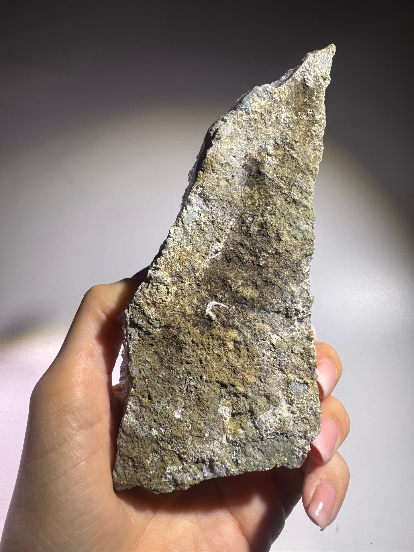 Natur-Amethyst-Kristalle 15.5x6.5cm, 200g – Harmonische Druse für Meditation